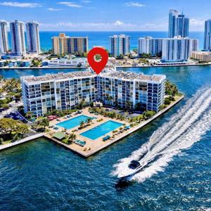1000 Parkview Dr