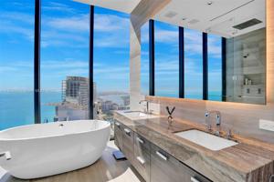 17141 Collins Ave Unit 4702
