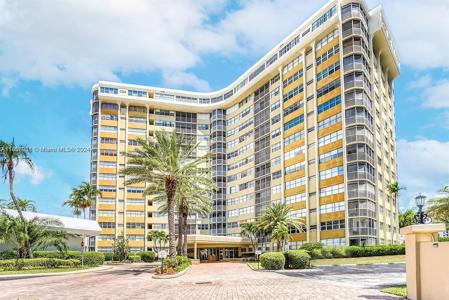 100 Golden Isles Dr