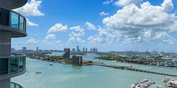 1800 N Bayshore Dr