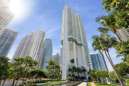 900 Brickell Key Blvd