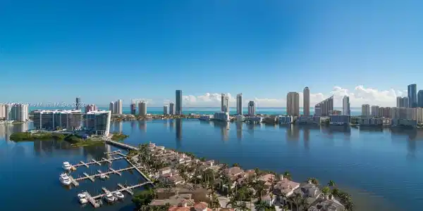 6000 Island Blvd Unit 2304
