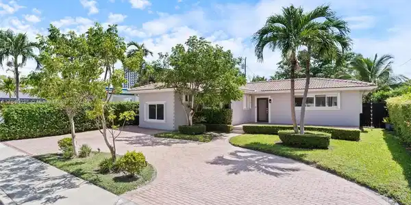 7529 Buccaneer Ave
