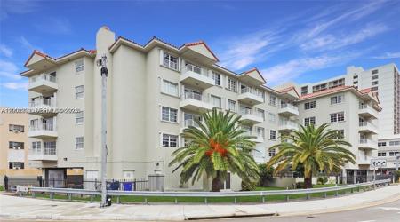 2600 Collins Ave