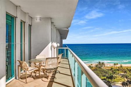 10101 Collins Ave