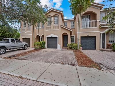 1383 SE 26th Ave