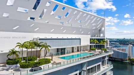 1300 Brickell Bay Dr