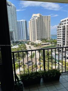 520 Brickell Key Dr