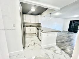3665 NE 167th St Unit 305