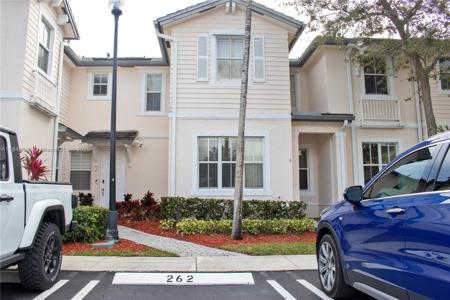 153 SE 28th Pl