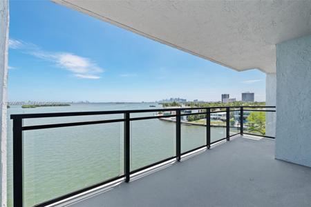 7751 NE Bayshore Ct