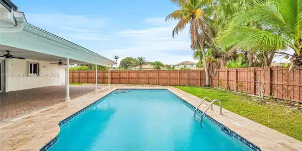 15930 SW 90th Ave