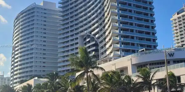 3101 Bayshore Dr