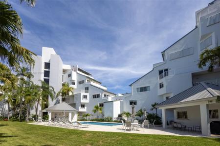 50 Ocean Lane Dr