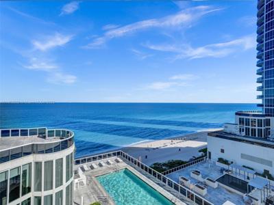 16001 Collins Ave