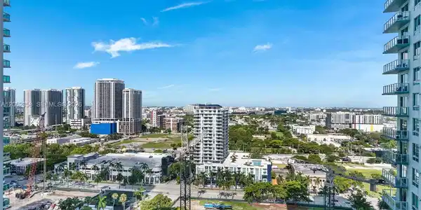 1800 N Bayshore Dr