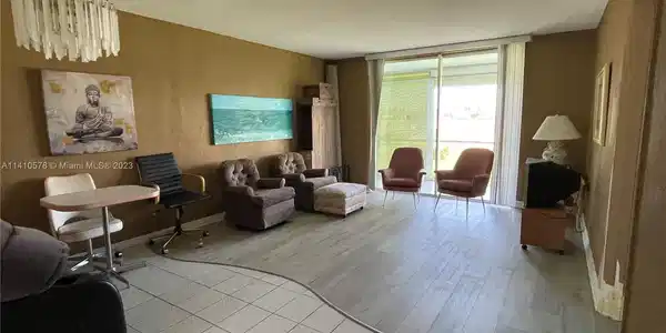 3010 Marcos Dr Unit R110