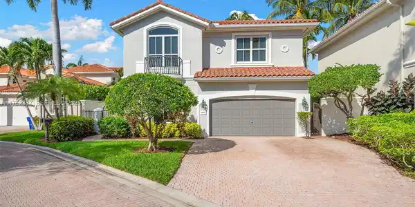 1500 Shoreline Way