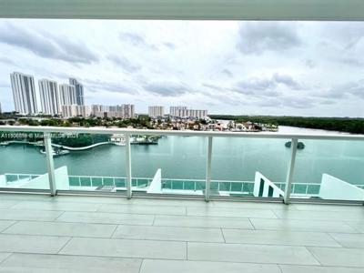 400 Sunny Isles Blvd