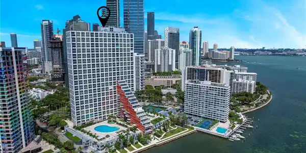1541 Brickell Ave