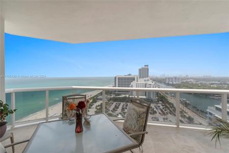 4775 Collins Ave