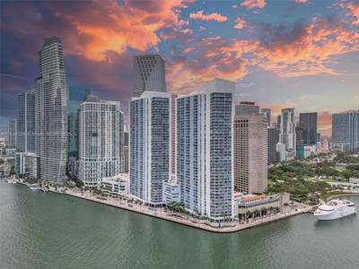 325 S Biscayne Blvd