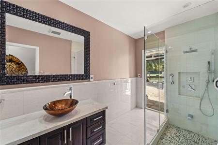 7300 Belle Meade Island Dr