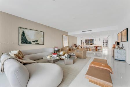 300 Biscayne Boulevard Way