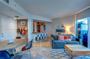 480 NE 30th St Unit 703