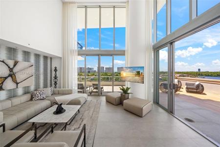 330 Sunny Isles Blvd