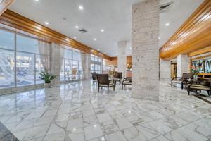 301 NE 174th St Unit 902