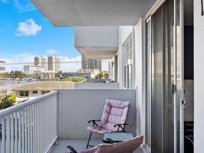 137 Golden Isles Dr
