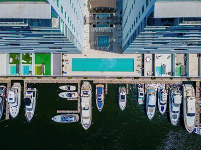 400 Sunny Isles Blvd
