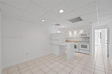11111 Biscayne Blvd