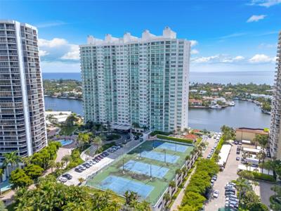 20201 E Country Club Dr