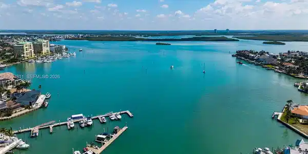 1011 Anglers Cove
