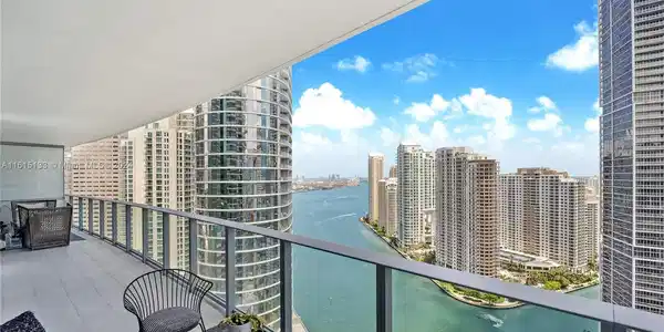 200 Biscayne Boulevard Way