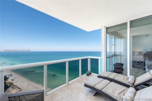 18201 Collins Ave PH03