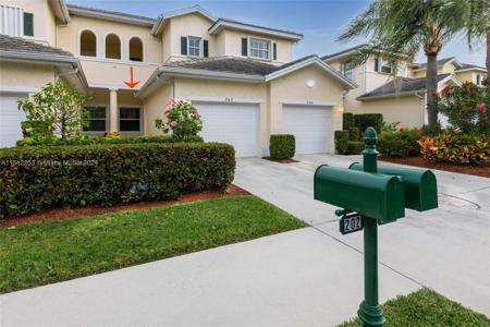 202 Southstar Dr