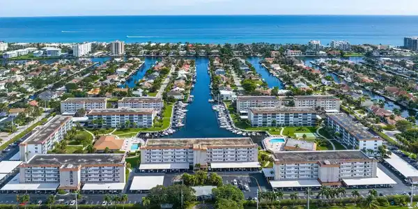 2525 Florida