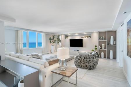 2301 Collins Ave