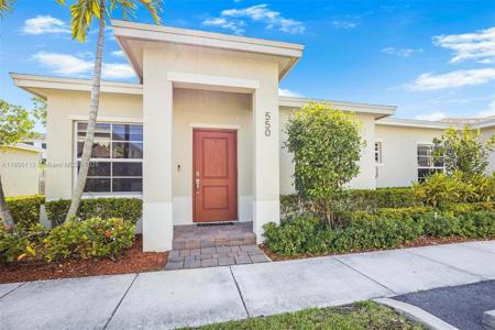 550 NE 4th Ave