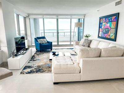 1541 Brickell Ave