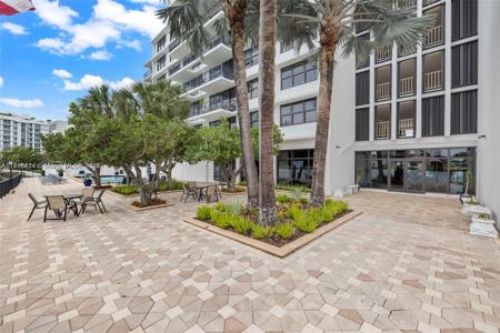 10101 E Bay Harbor Dr
