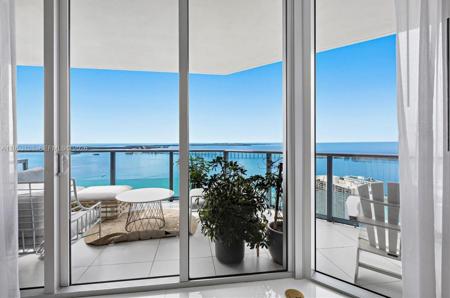 1300 Brickell Bay Dr