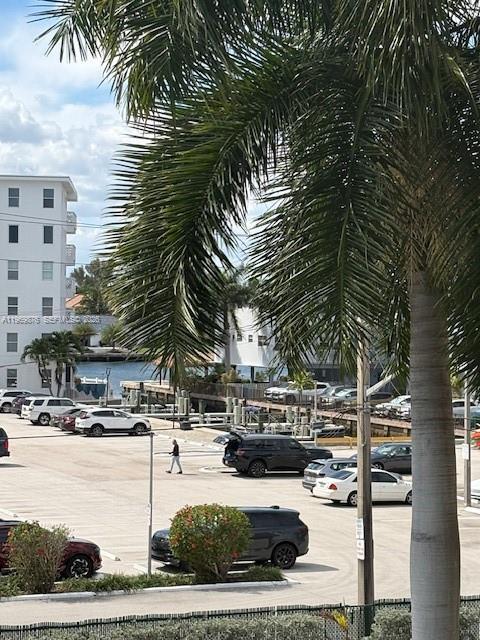 Image 3: Peek of Intracoastal View from Balcony