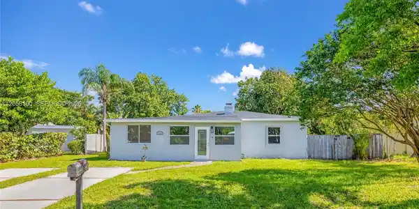 3405 Robbins Rd
