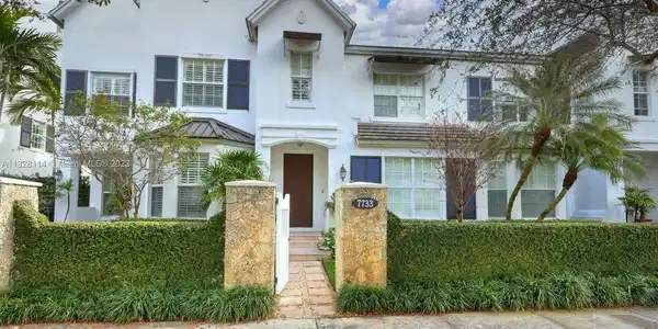 7733 SW 54th Ct Unit A