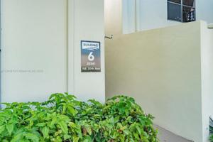 20341 NE 30th Ave Unit PH14-6