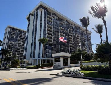1915 Brickell Ave